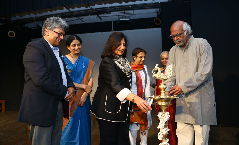 Dignitaries lighting the lamp at Blue Ribbon Festival 2016